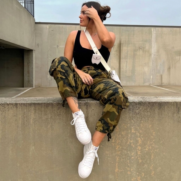 Adidas Nizza Platform Sneakers - Picture 2 of 10